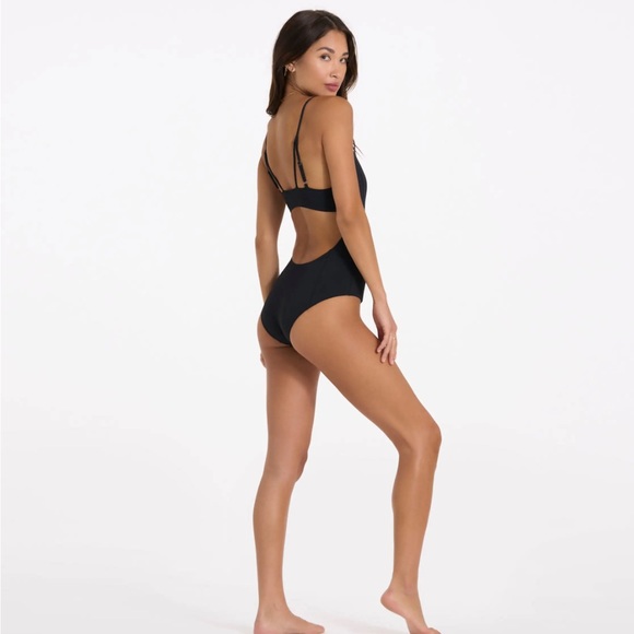 BNWT Vuori swim suit - Picture 4 of 4